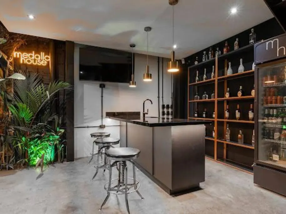 Villa Medallo House Parque Lleras Con Piscina Poblado Provenza Medellín
